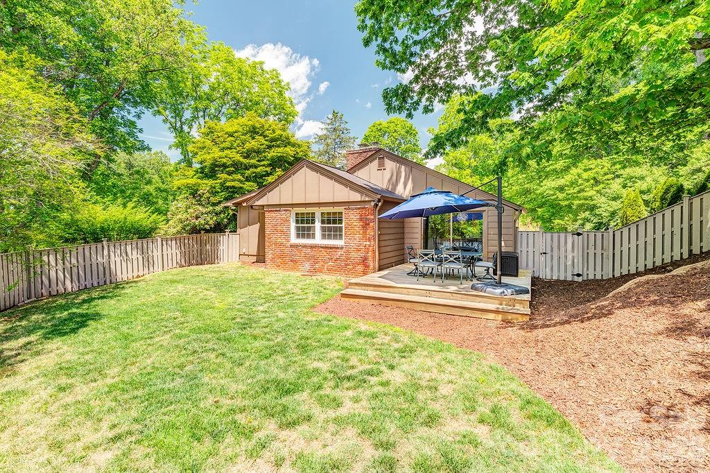 35 Dogwood Road Asheville NC 28804
