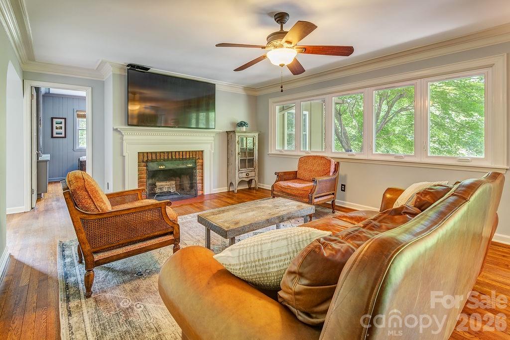 35 Dogwood Road Asheville NC 28804