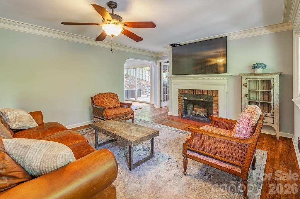 35 Dogwood Road Asheville NC 28804