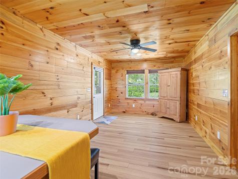 5881 Us 23 Highway Mars Hill NC 28754