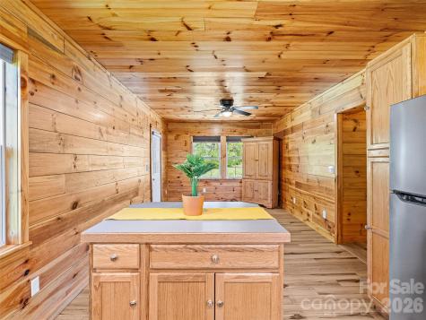 5881 Us 23 Highway Mars Hill NC 28754