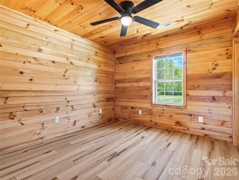5881 Us 23 Highway Mars Hill NC 28754