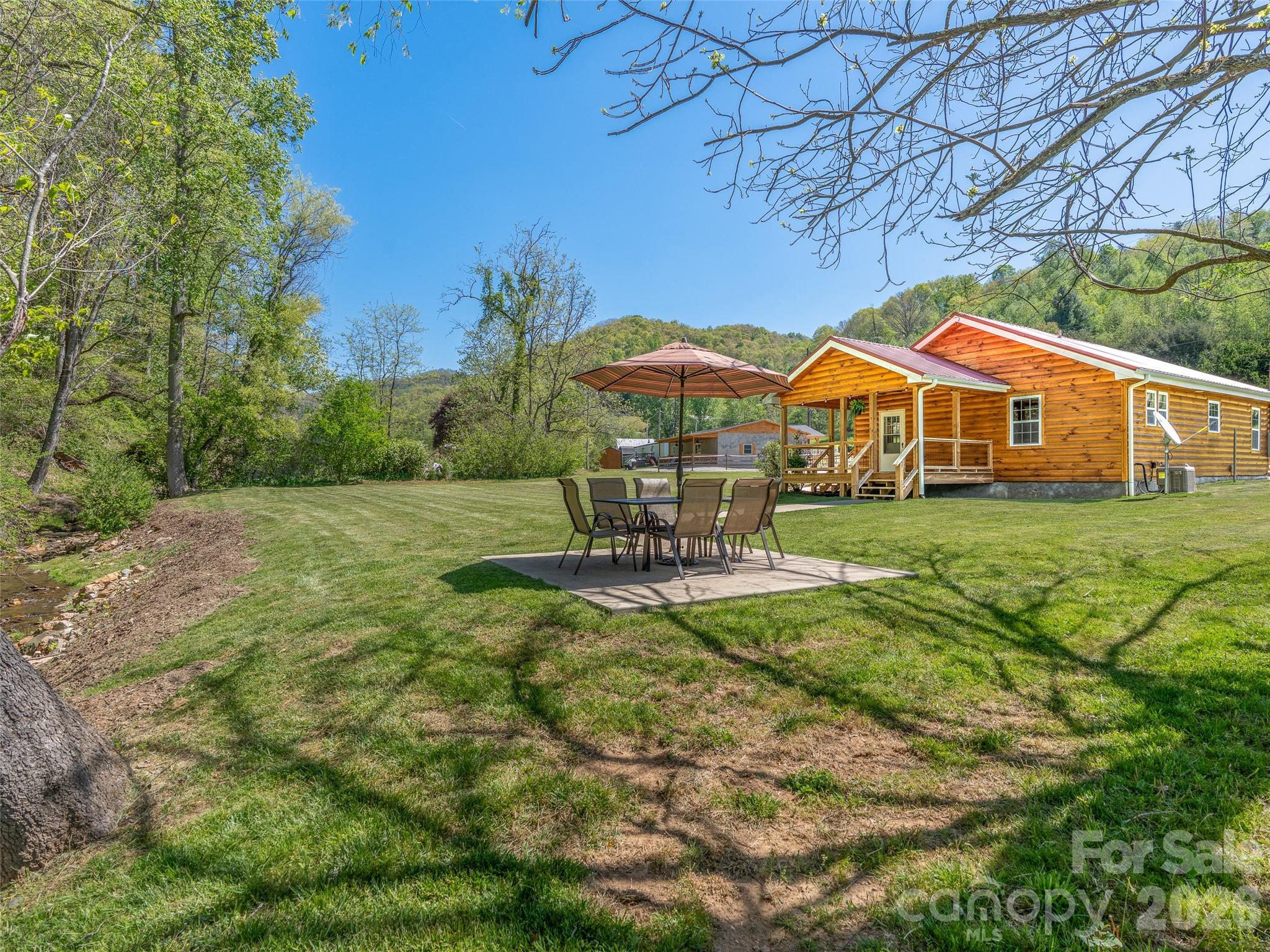 5881 Us 23 Highway Mars Hill NC 28754