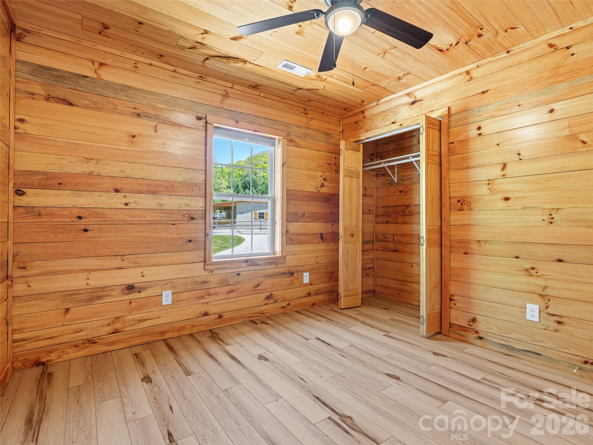 5881 Us 23 Highway Mars Hill NC 28754