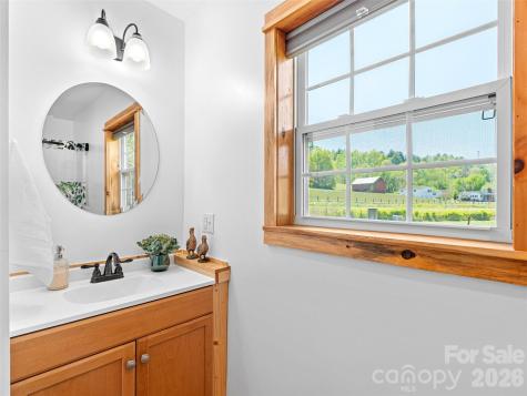 5881 Us 23 Highway Mars Hill NC 28754