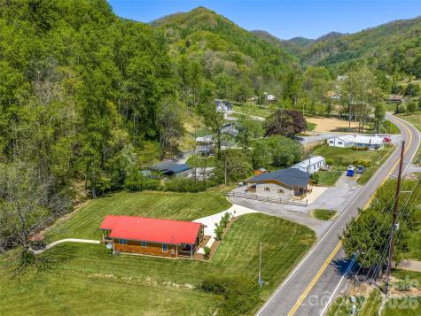 5881 Us 23 Highway Mars Hill NC 28754
