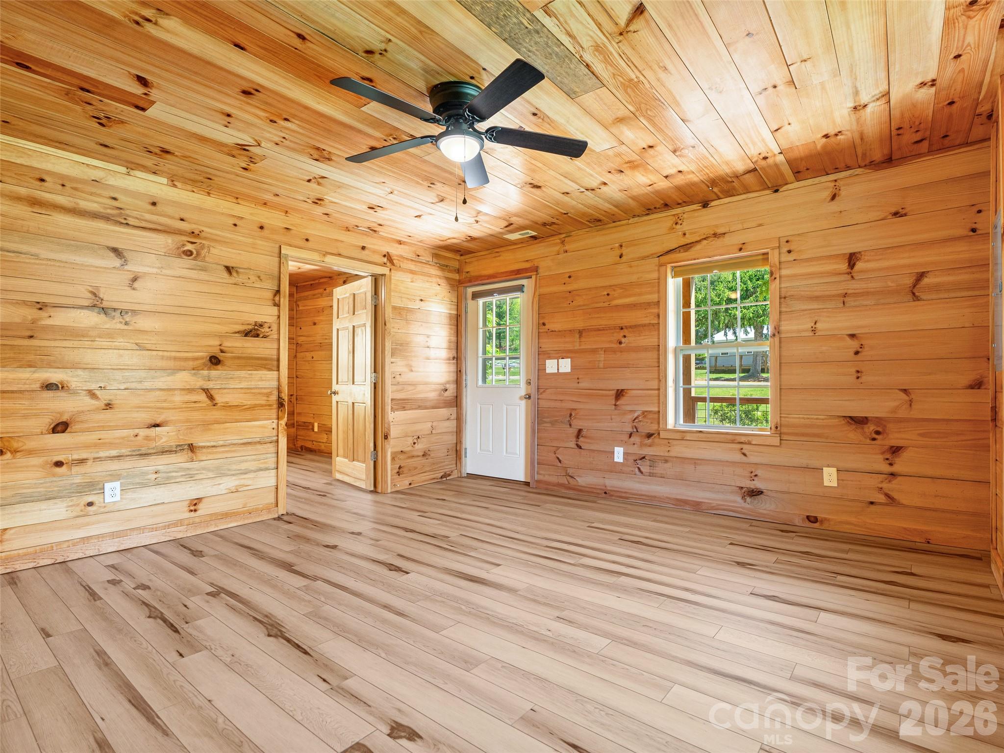 5881 Us 23 Highway Mars Hill NC 28754