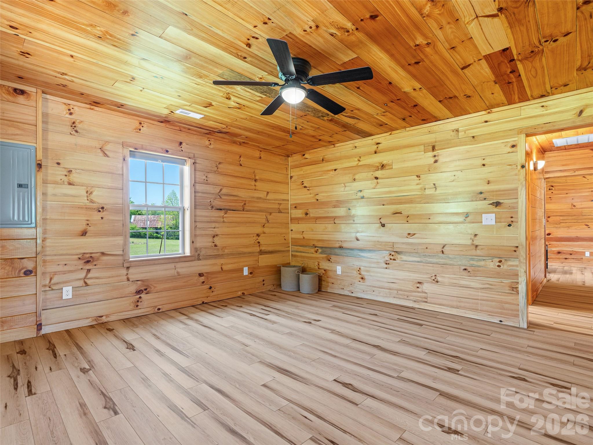 5881 Us 23 Highway Mars Hill NC 28754