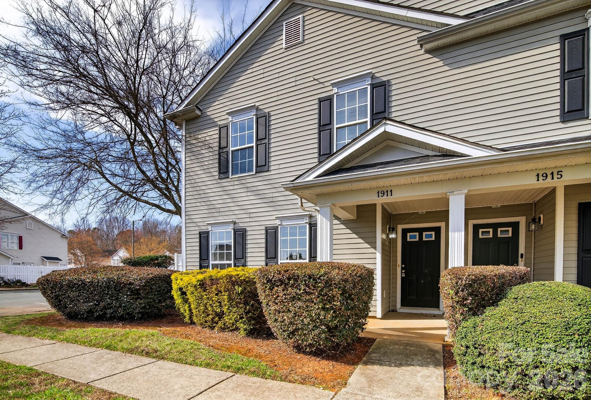 1911 Flushing Court Charlotte NC 28215