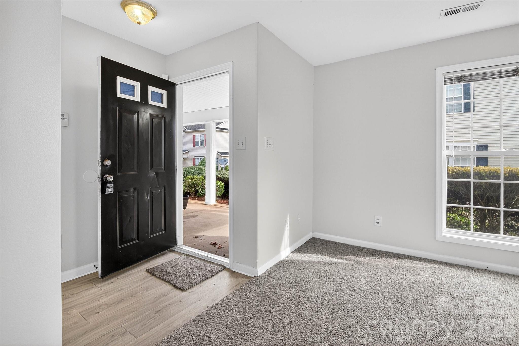 1911 Flushing Court Charlotte NC 28215
