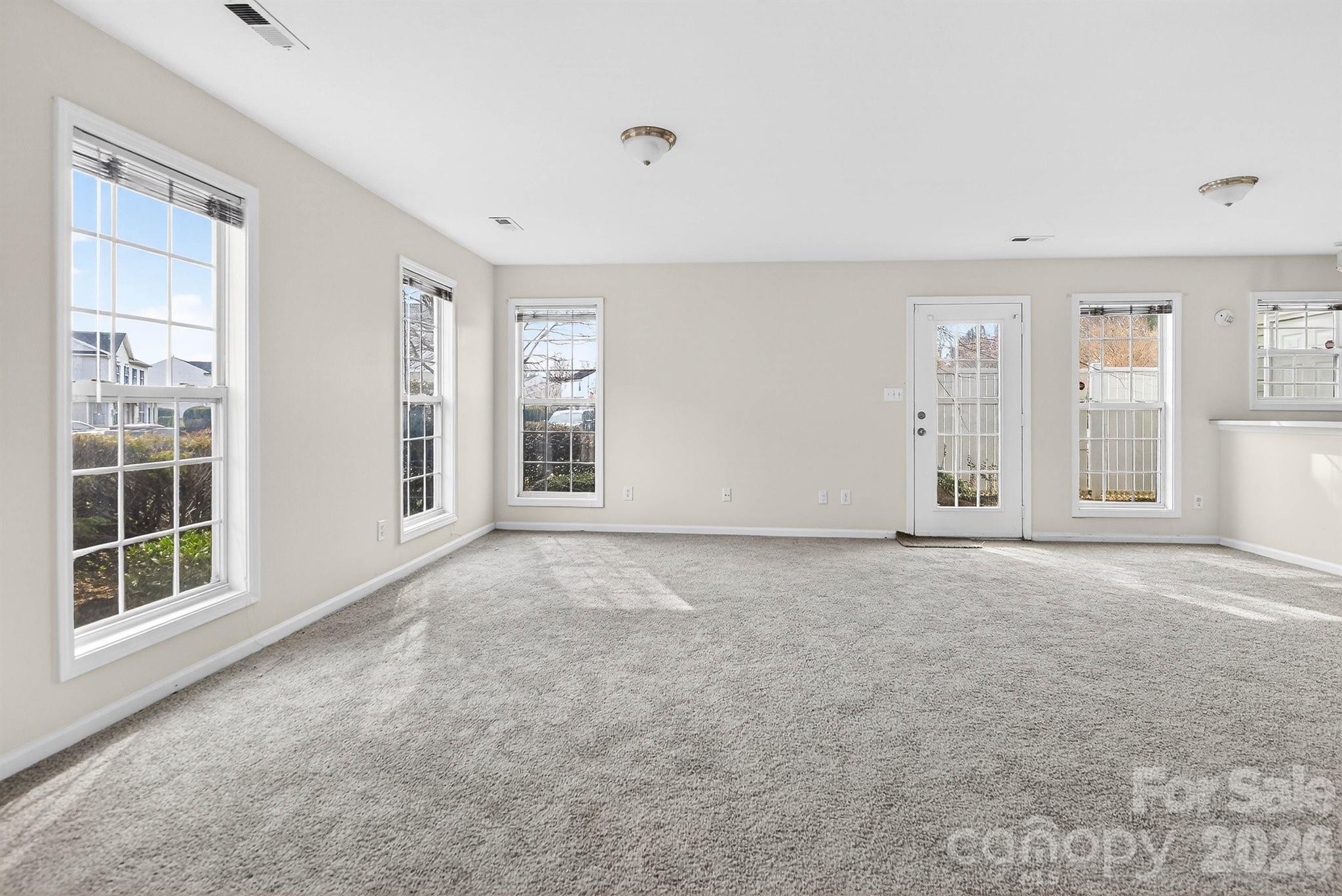 1911 Flushing Court Charlotte NC 28215