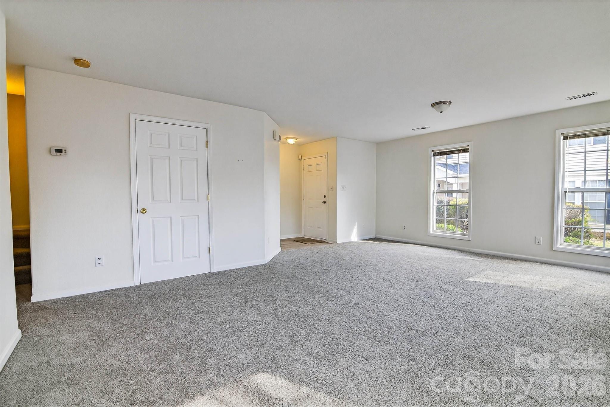 1911 Flushing Court Charlotte NC 28215