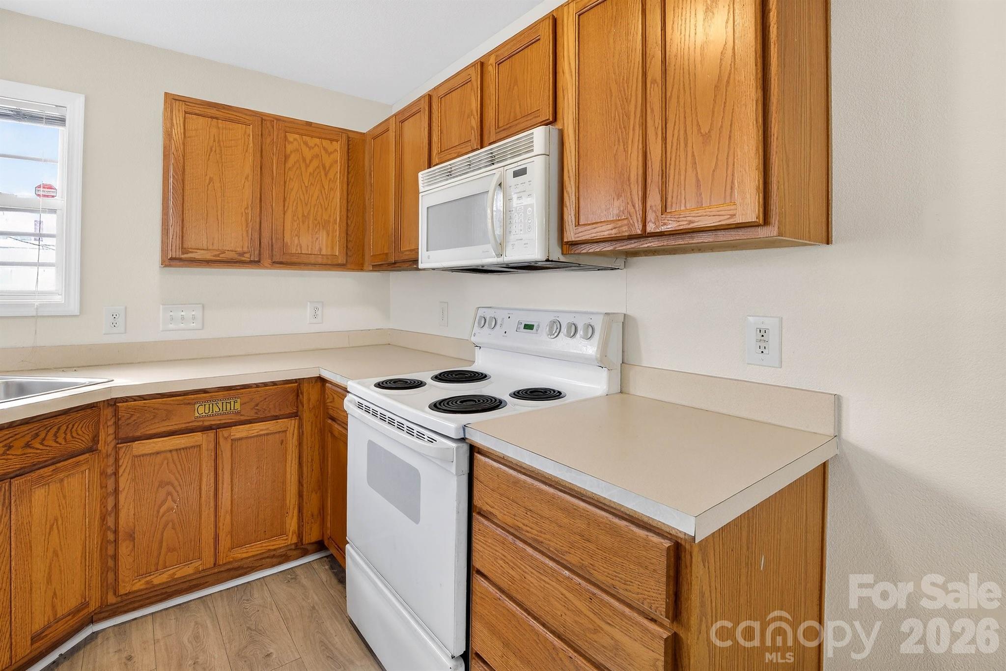 1911 Flushing Court Charlotte NC 28215