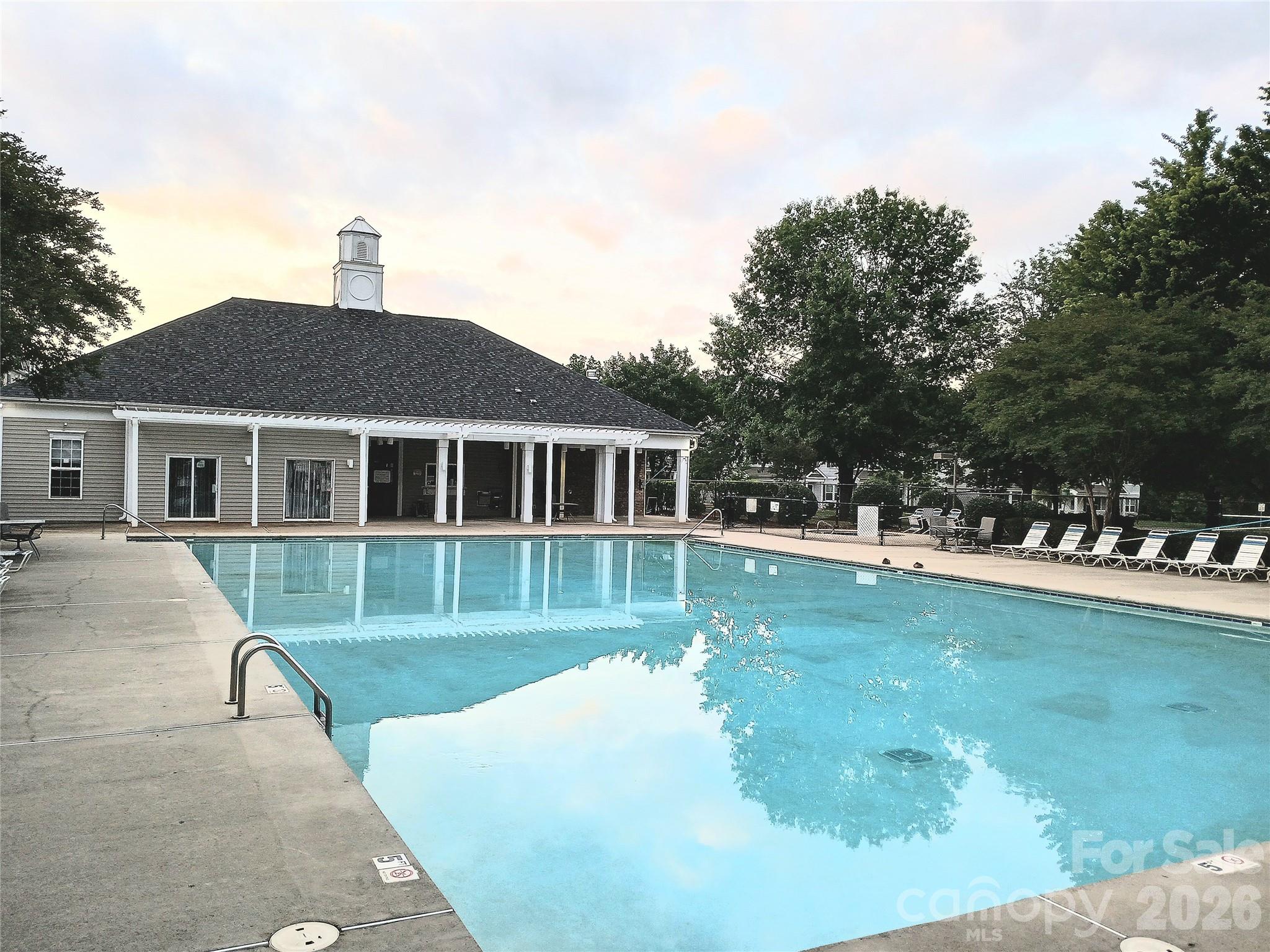 1911 Flushing Court Charlotte NC 28215