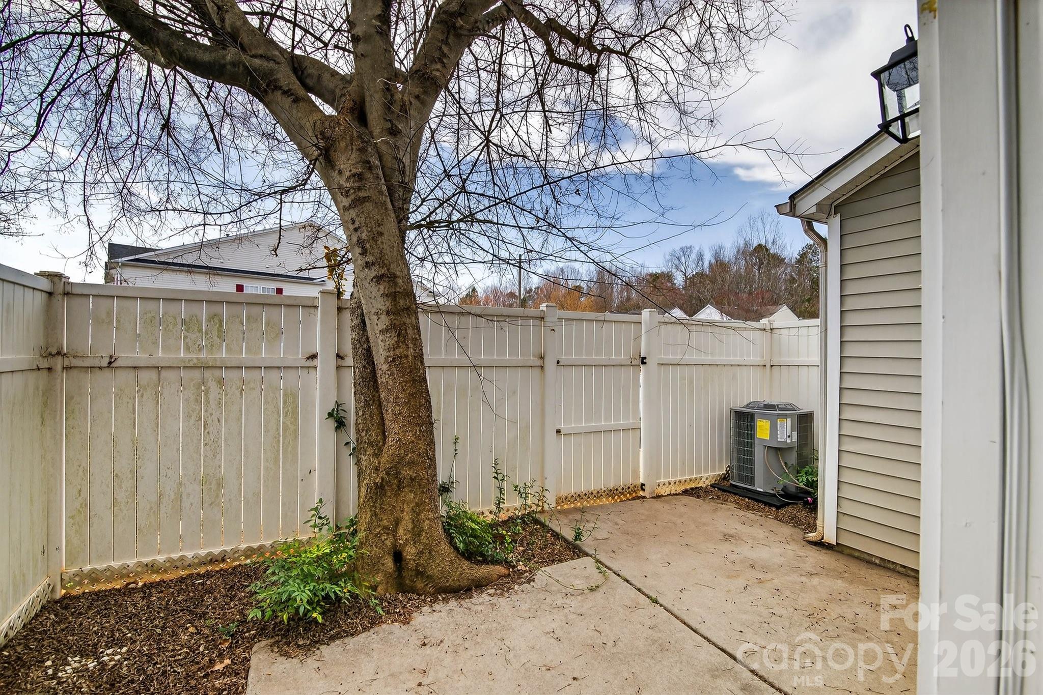 1911 Flushing Court Charlotte NC 28215