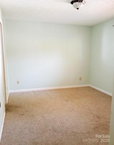 132 Haynes Street Hendersonville NC 28791