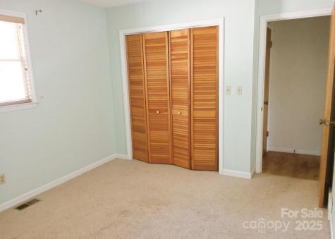 132 Haynes Street Hendersonville NC 28791