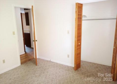 132 Haynes Street Hendersonville NC 28791