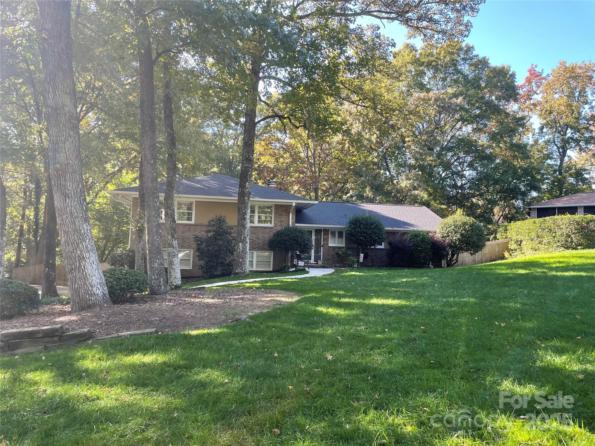 3813 School House Lane Charlotte NC 28226