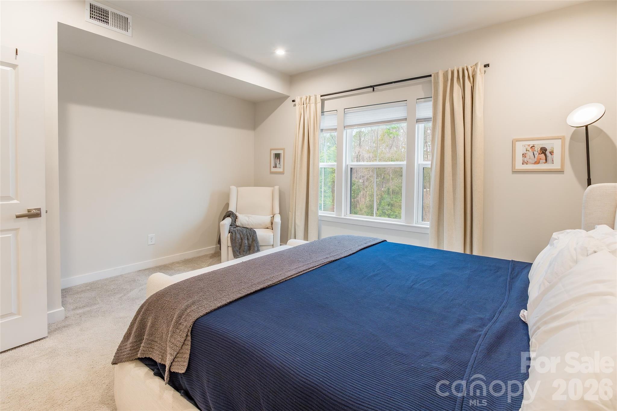 924 Broad River Lane Charlotte NC 28211