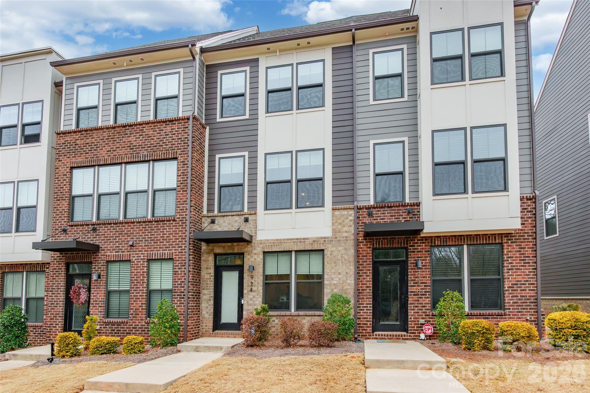 924 Broad River Lane Charlotte NC 28211