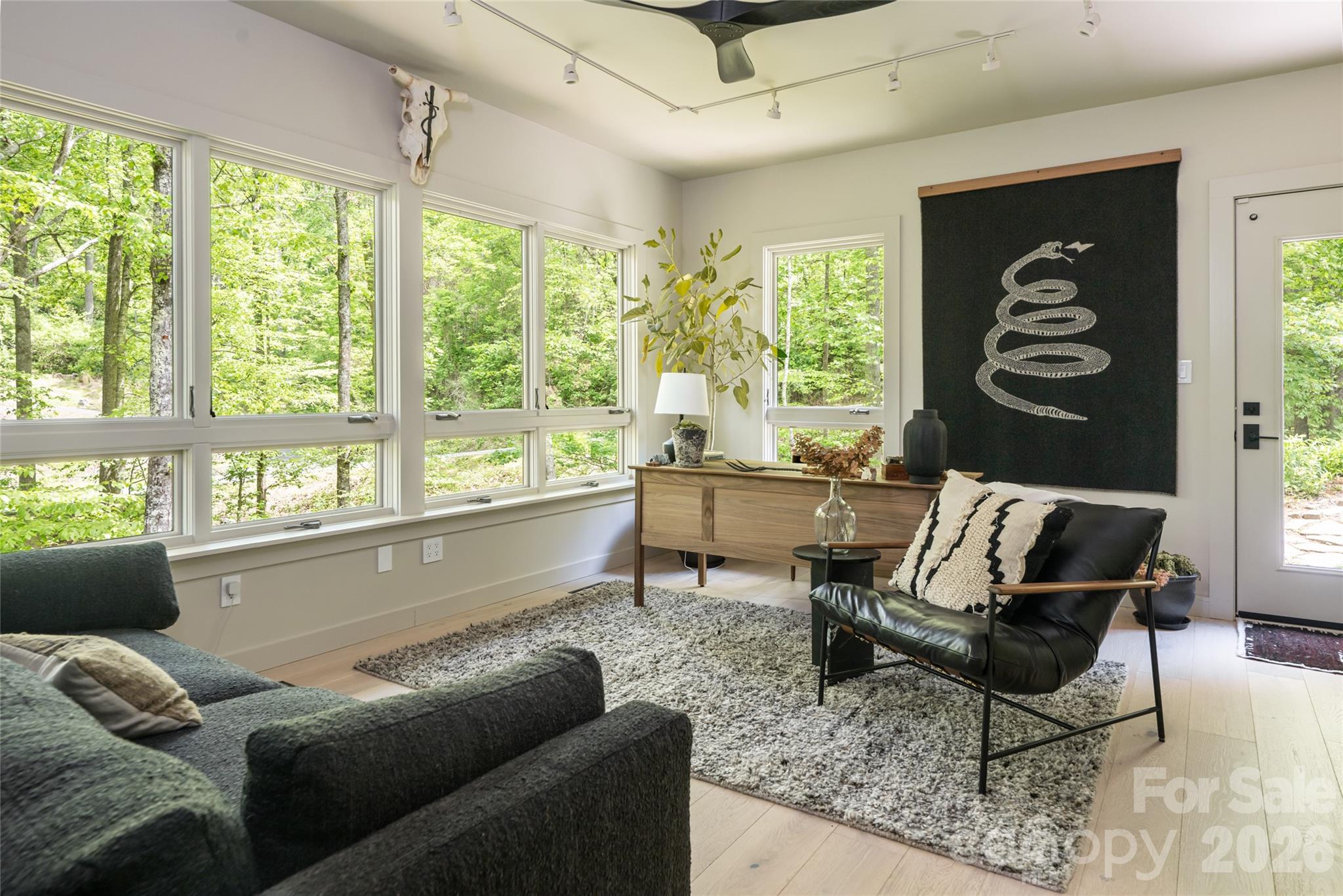 15 Hunters Way Asheville NC 28804
