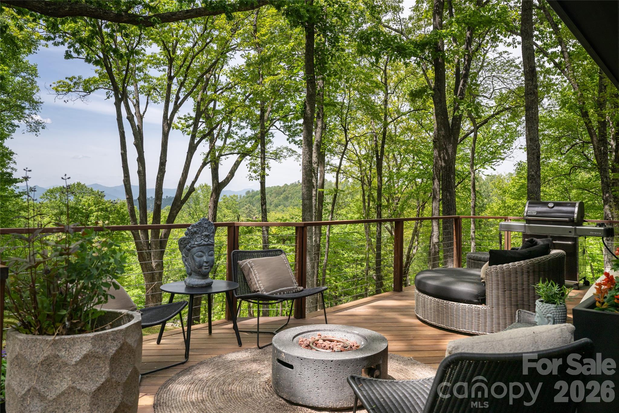 15 Hunters Way Asheville NC 28804