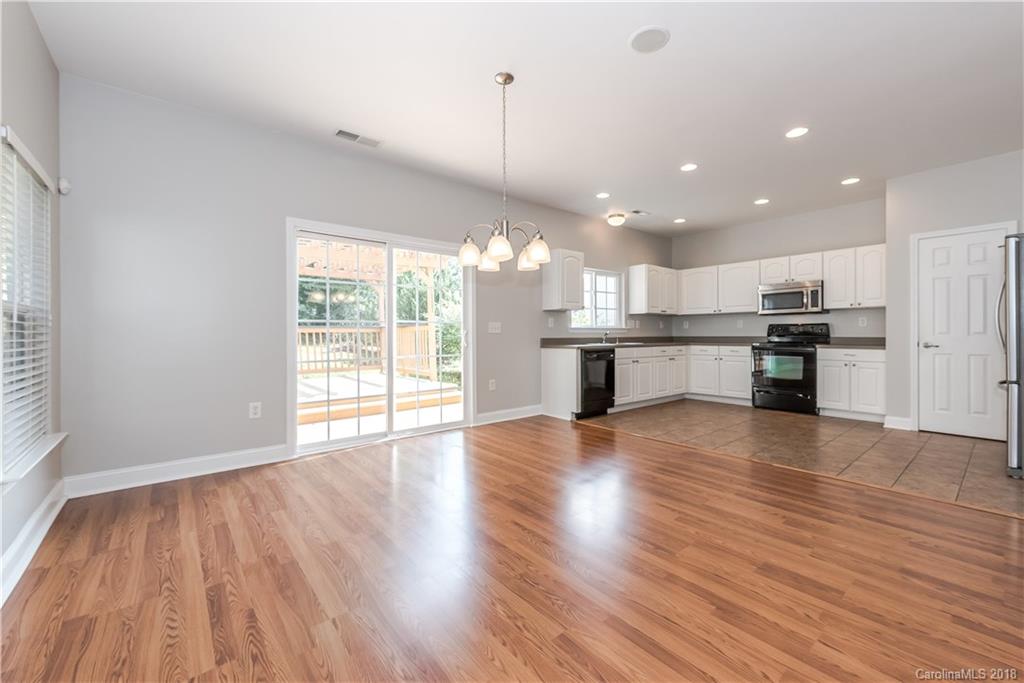 10232 Hugue Way Charlotte NC 28214