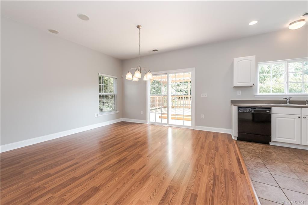 10232 Hugue Way Charlotte NC 28214