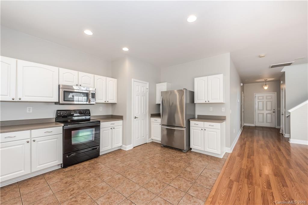 10232 Hugue Way Charlotte NC 28214