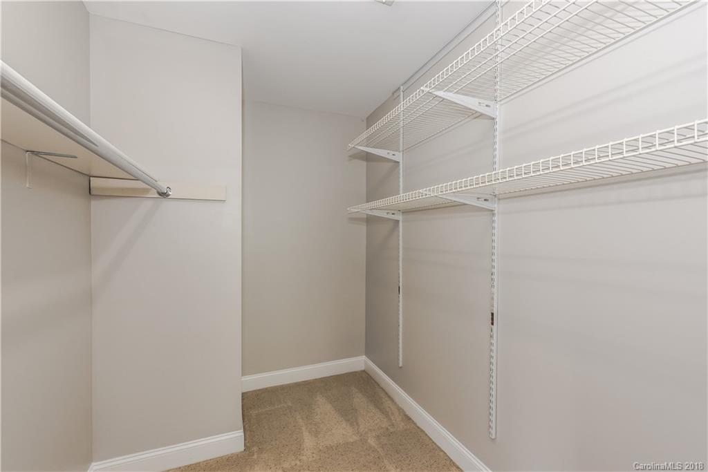10232 Hugue Way Charlotte NC 28214