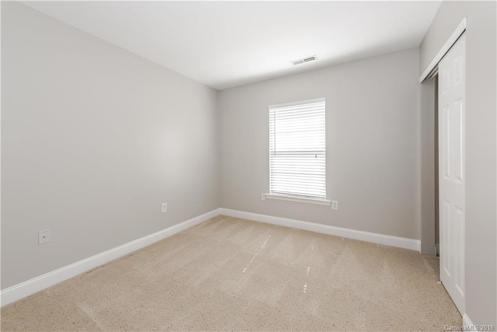 10232 Hugue Way Charlotte NC 28214