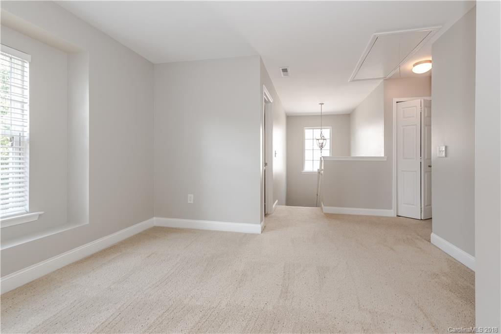 10232 Hugue Way Charlotte NC 28214