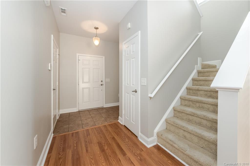 10232 Hugue Way Charlotte NC 28214