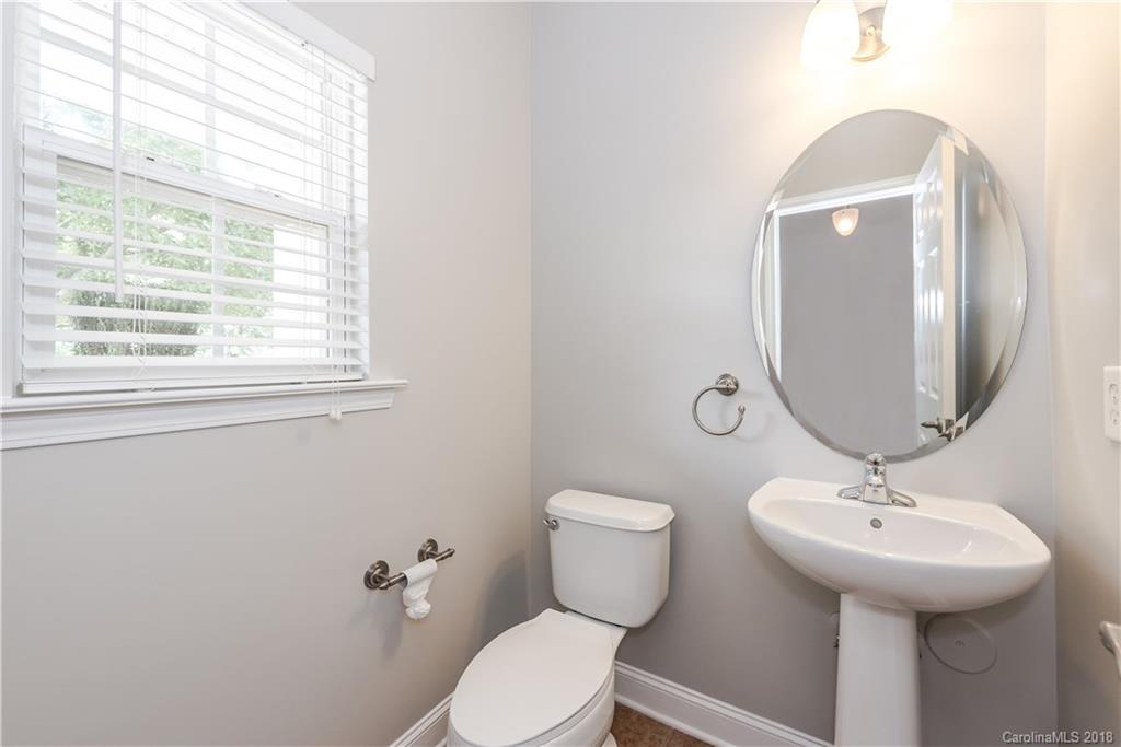 10232 Hugue Way Charlotte NC 28214