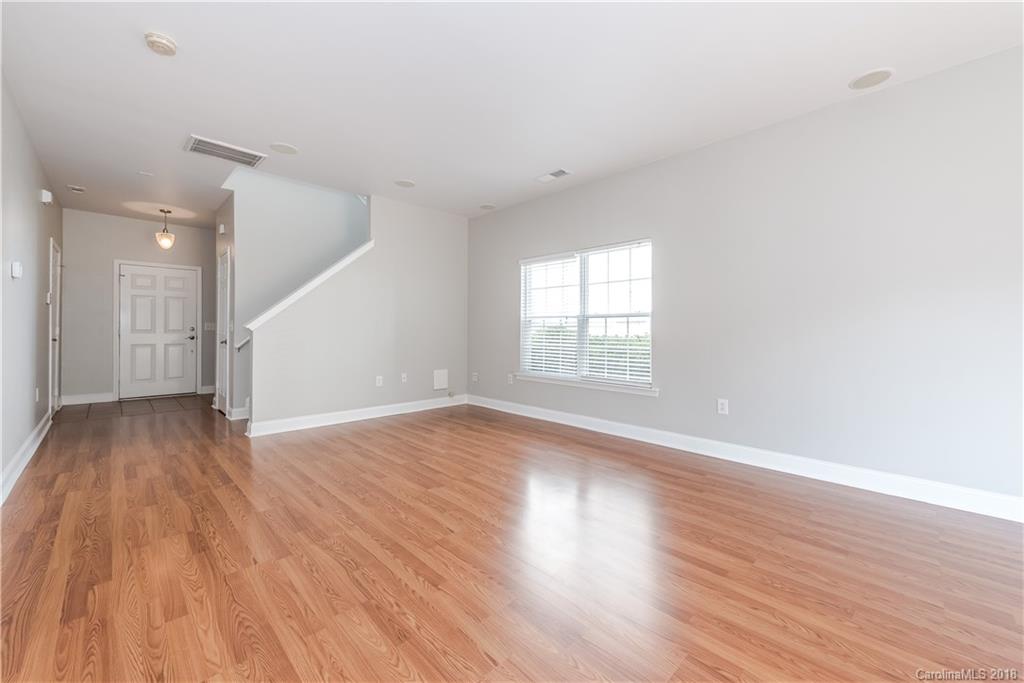 10232 Hugue Way Charlotte NC 28214