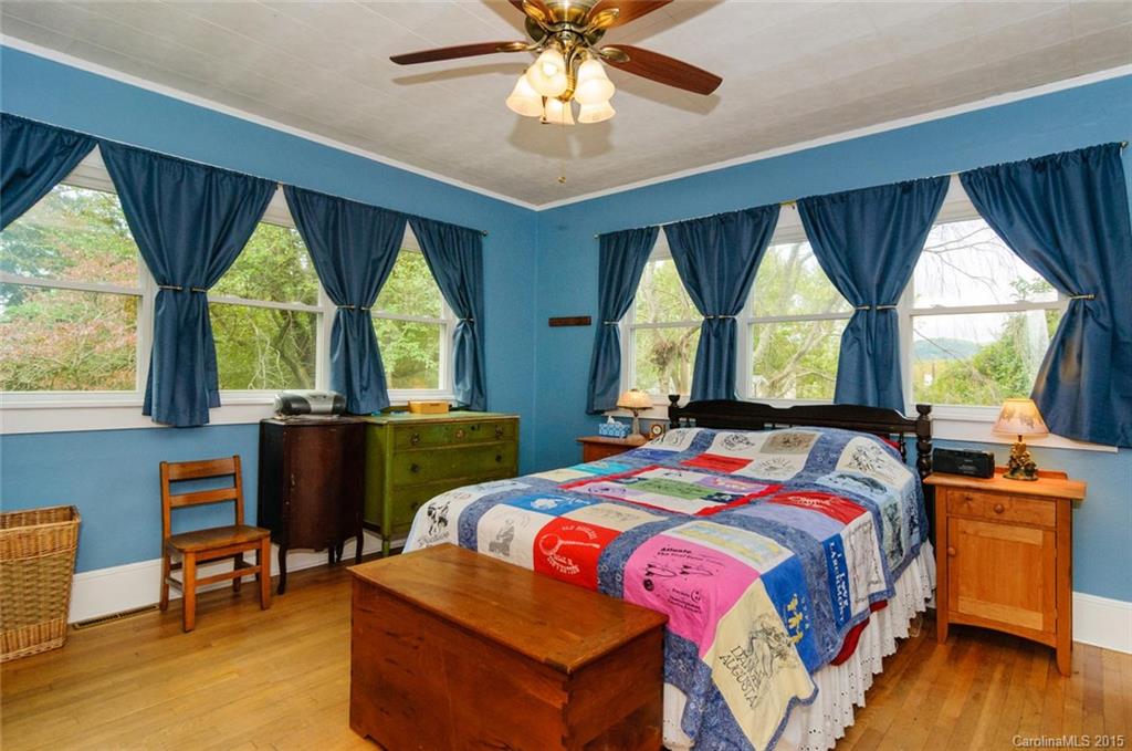 163 Vermont Avenue Asheville NC 28806
