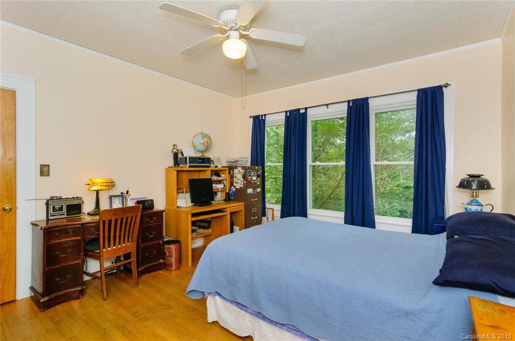 163 Vermont Avenue Asheville NC 28806
