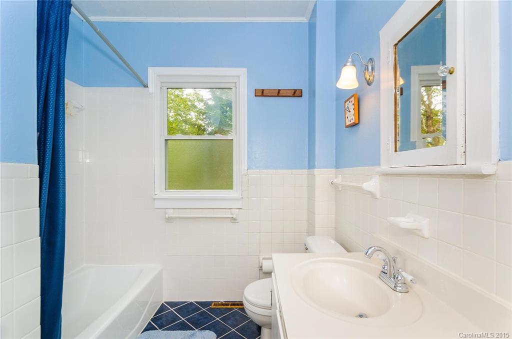 163 Vermont Avenue Asheville NC 28806