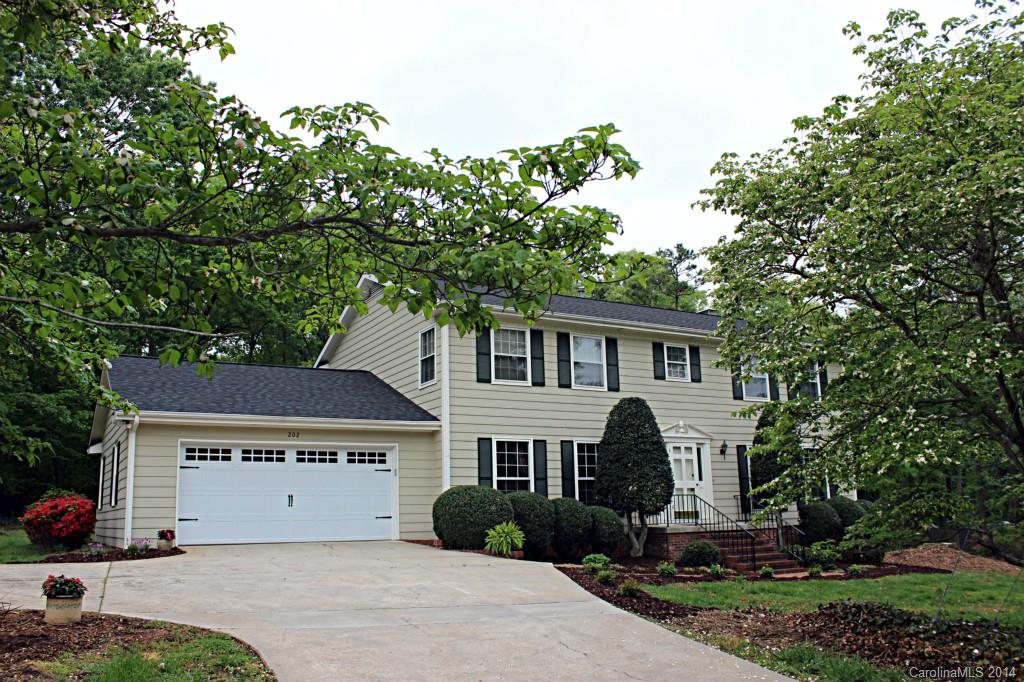 202 Brookmeade Drive Statesville NC 28625