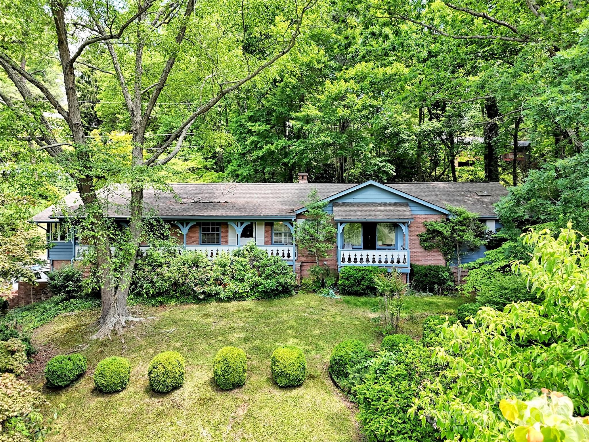 34 Brunswick Road Waynesville NC 28786