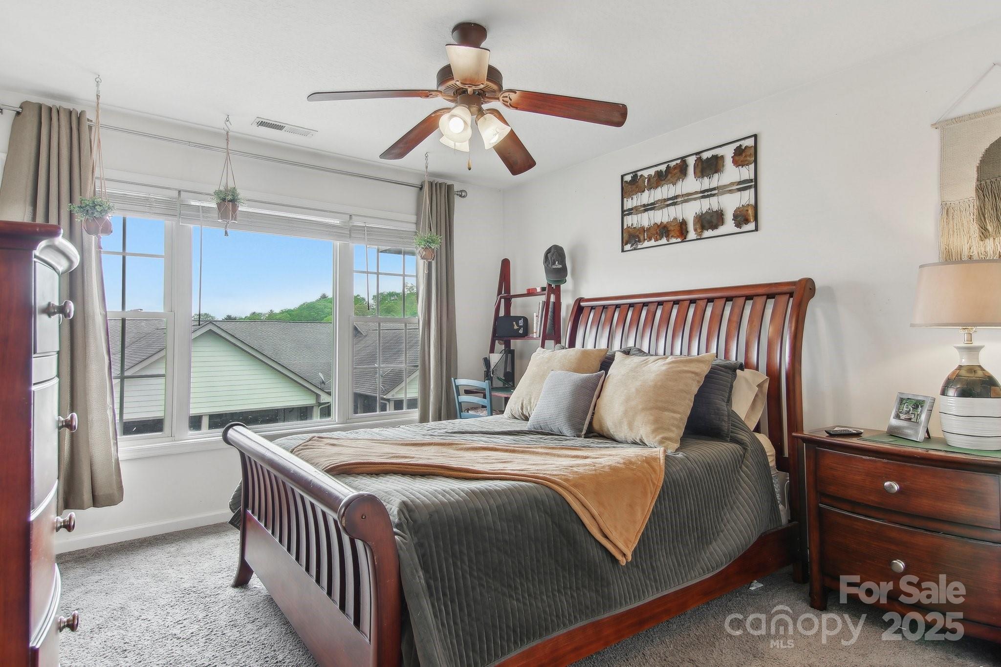 22 Rotunda Circle Asheville NC 28806