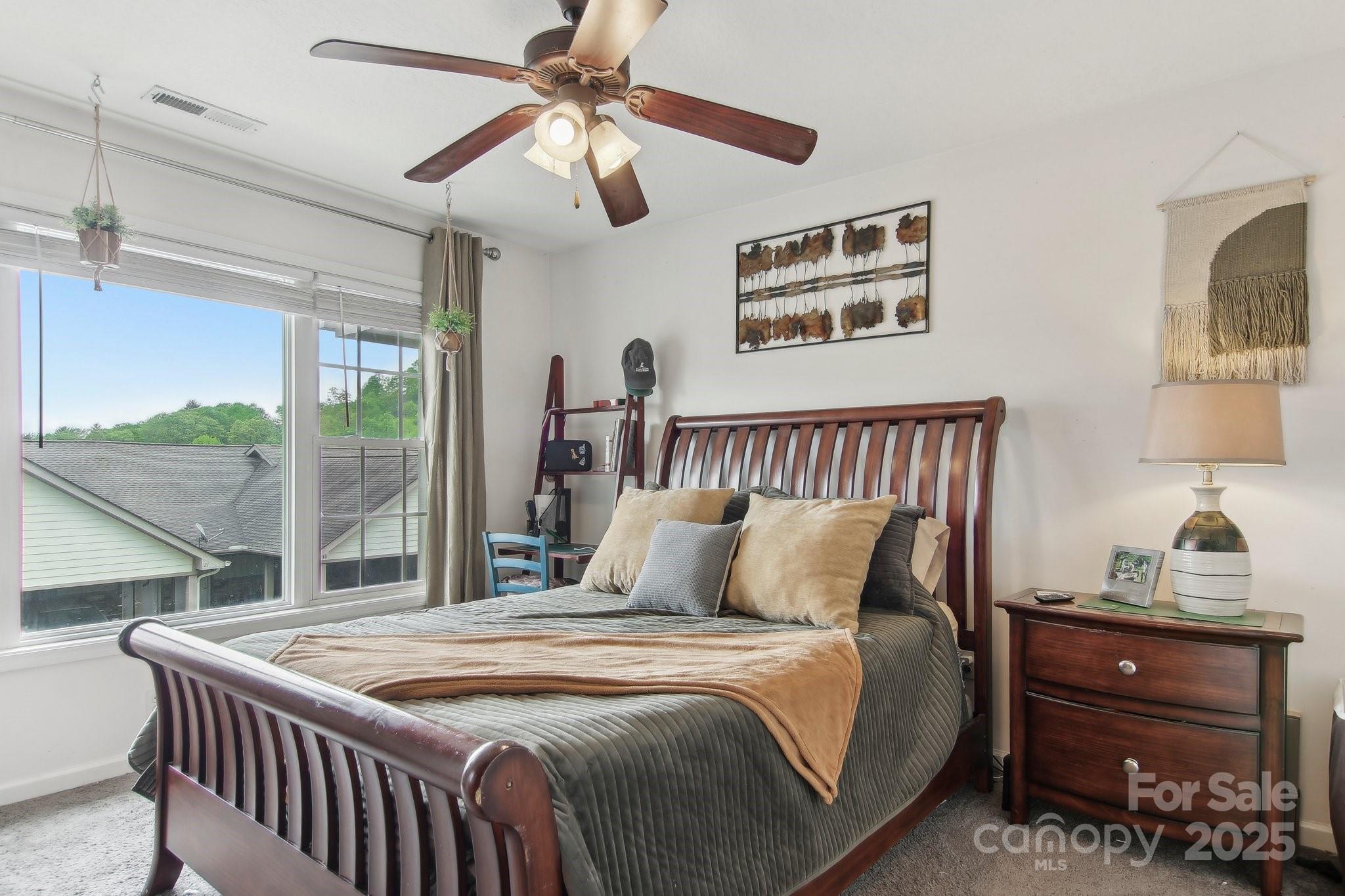 22 Rotunda Circle Asheville NC 28806