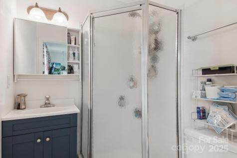 22 Rotunda Circle Asheville NC 28806