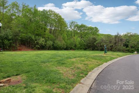 22 Rotunda Circle Asheville NC 28806