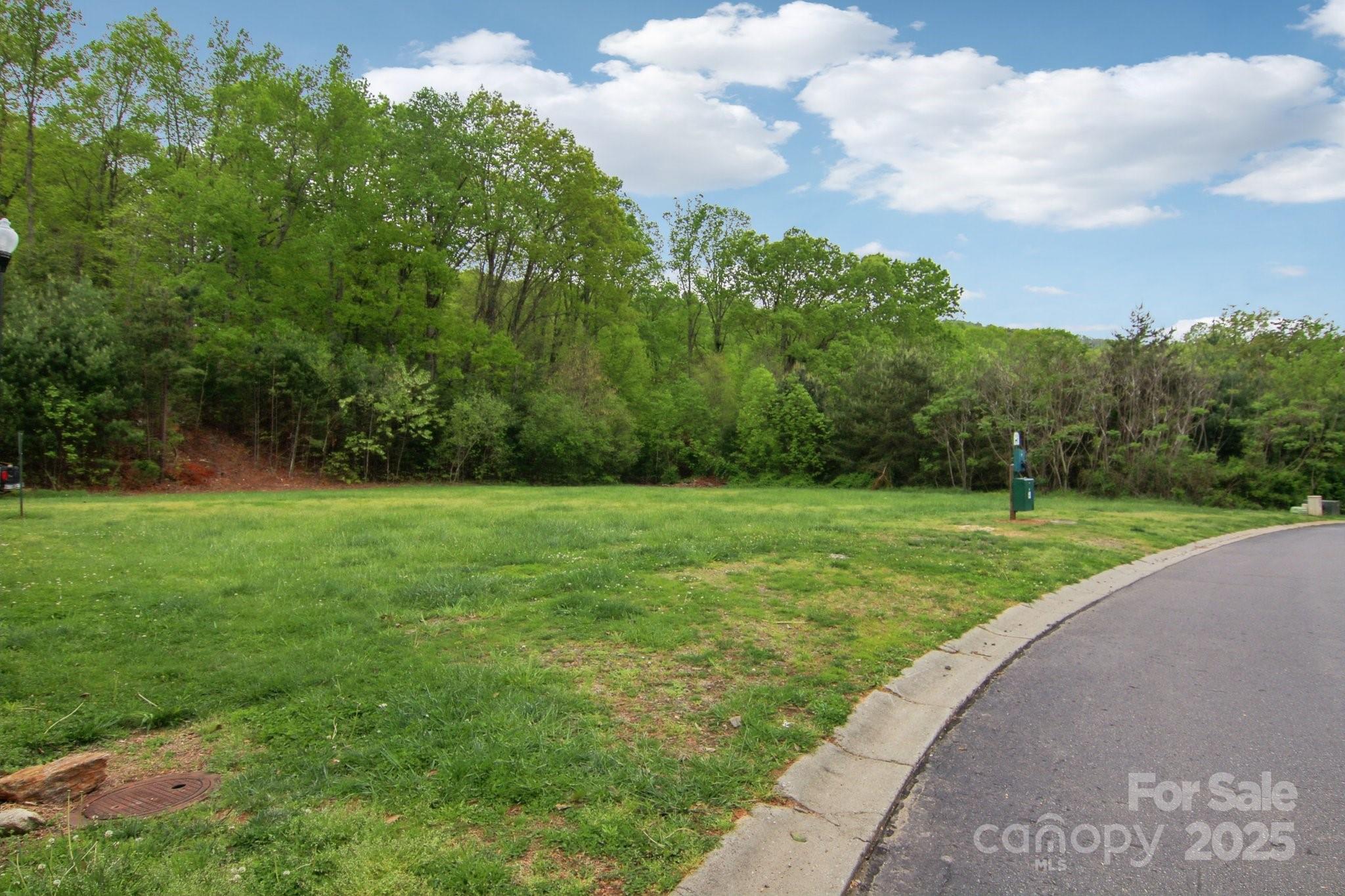 22 Rotunda Circle Asheville NC 28806