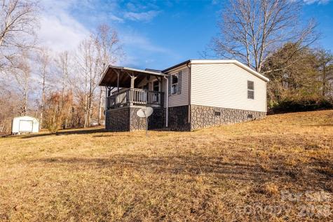 1305 Thunder Run Road Boonville NC 27011