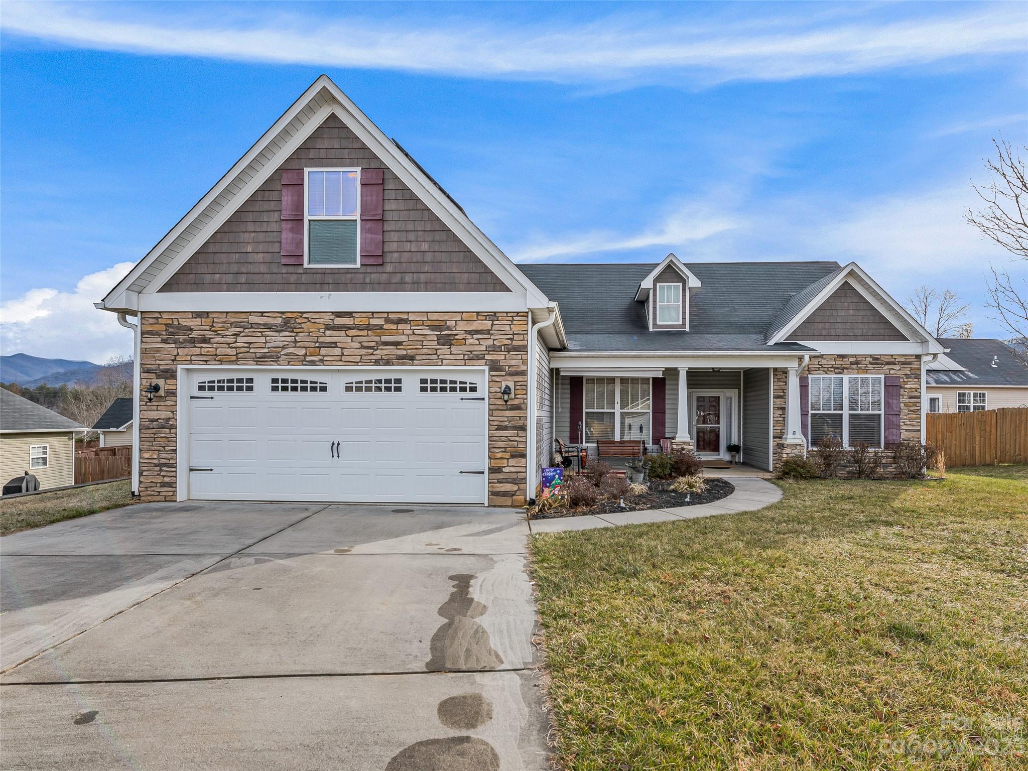 15 Thistlewood Court Weaverville NC 28787