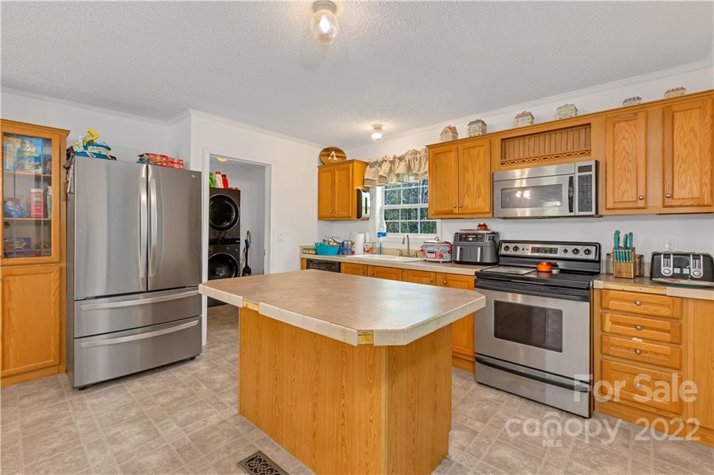 16 Rusty Clay Ridge Fairview NC 28730