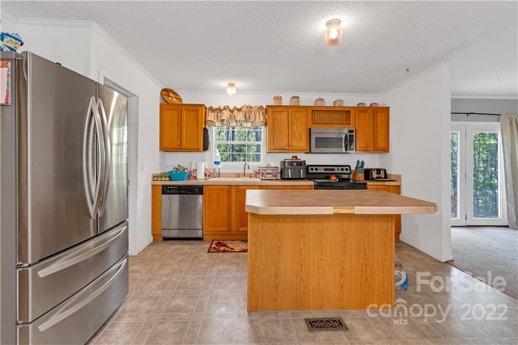 16 Rusty Clay Ridge Fairview NC 28730